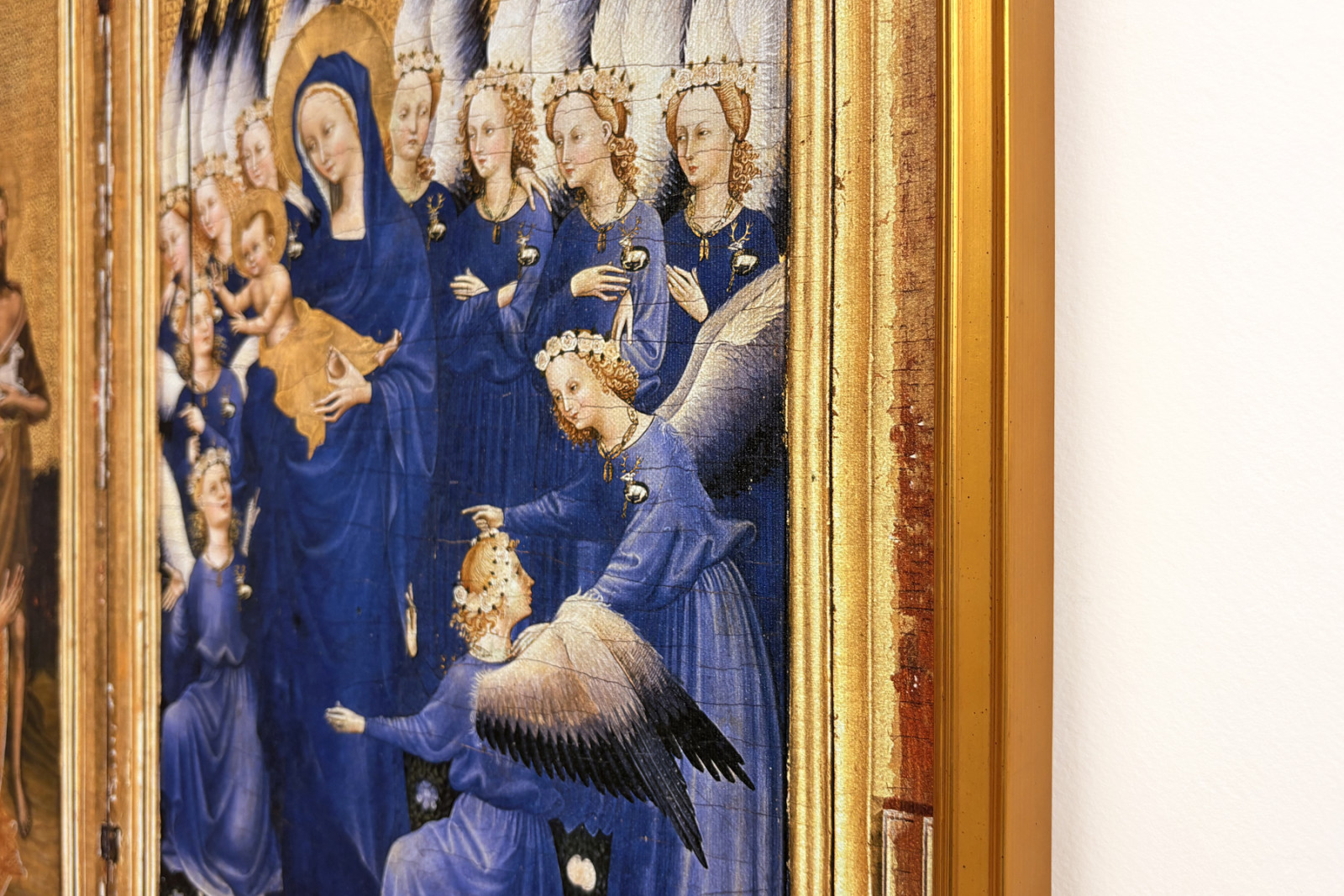 Richard II. Představený Panně a Dítěti jeho patronem Janem Křtitelem a svatými Edwardem a Edmundem, kolem 1395-99 (vaječná tempera na dubu) - Master of the Wilton Diptych