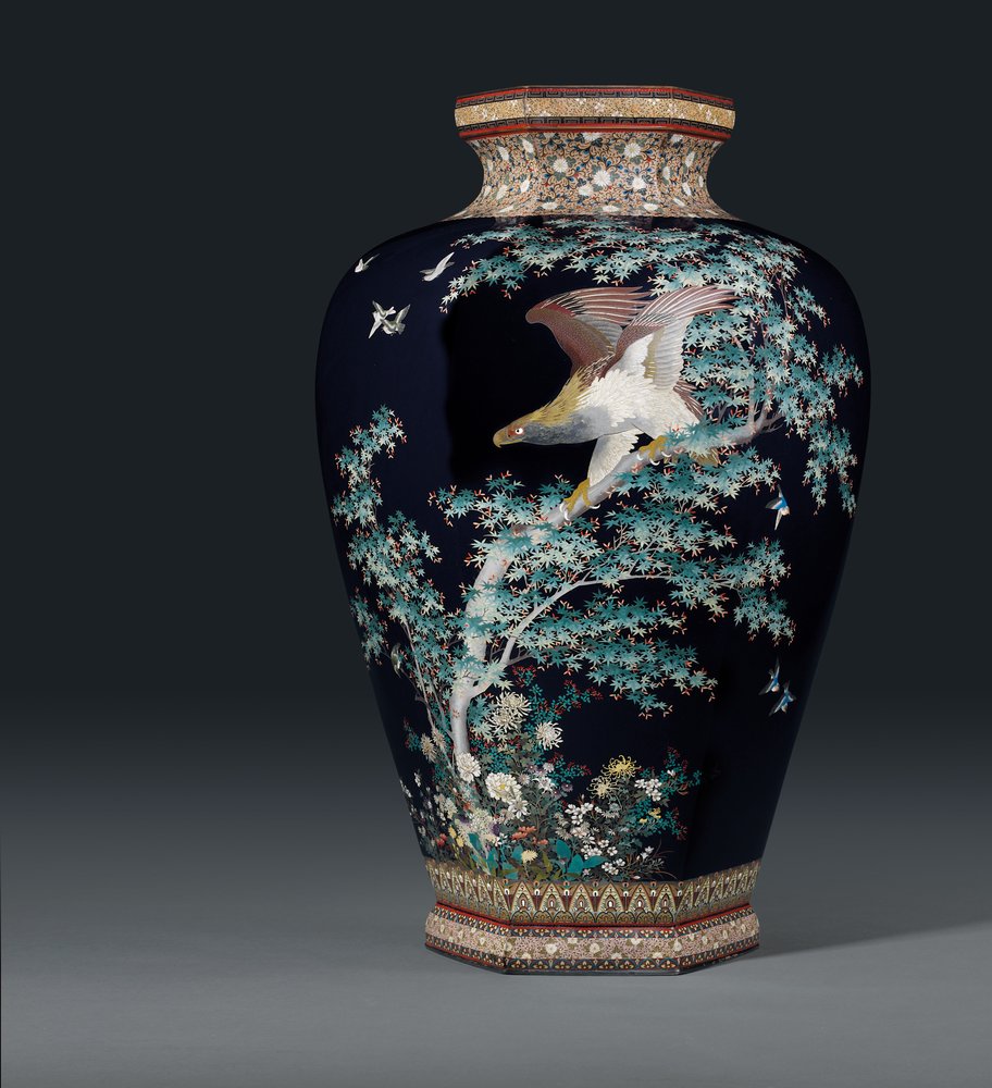 Váza Cloisonne, značka dílny Hayashi Chuzo, období Meidži, konec 19. století od Japanese School
