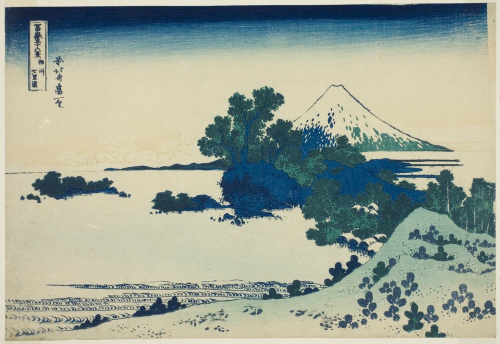 Pláž Šičirigahama v provincii Sagami (Shoshu Shichirigahama), ze série „Třicet šest pohledů na horu Fudži (Fugaku sanjurokkei)“ od Katsushika Hokusai