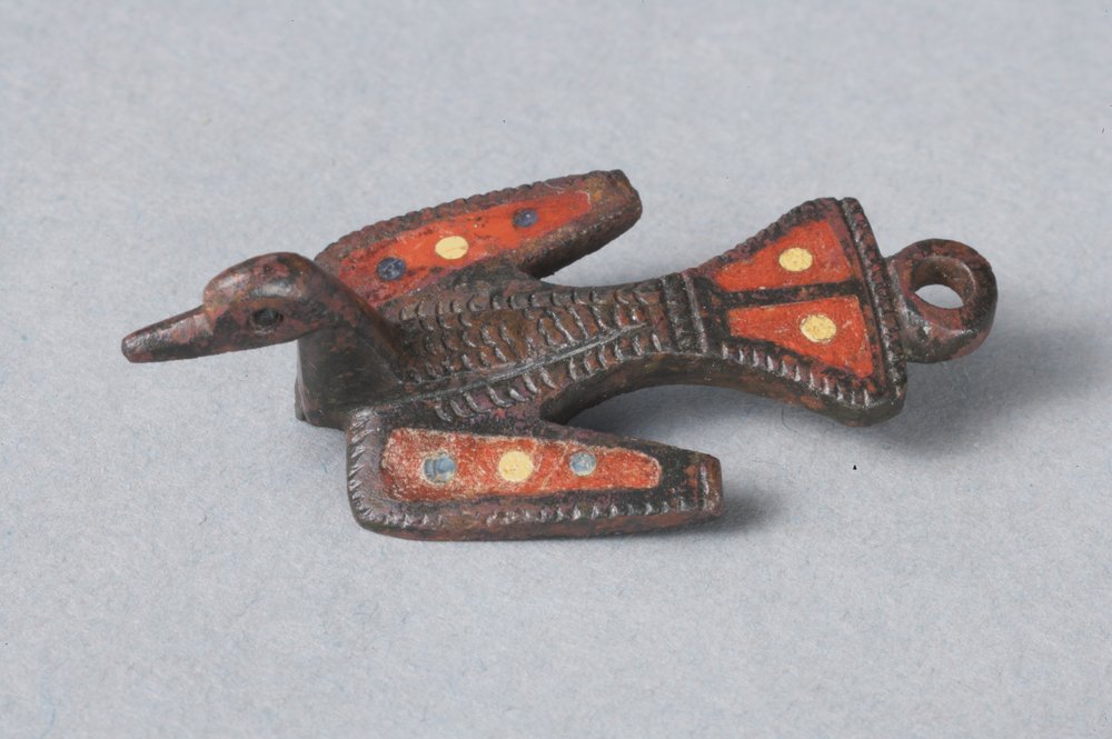 Galo-římská zoomorfní spona ve tvaru ptáka, bronz a email od Roman Imperial Period