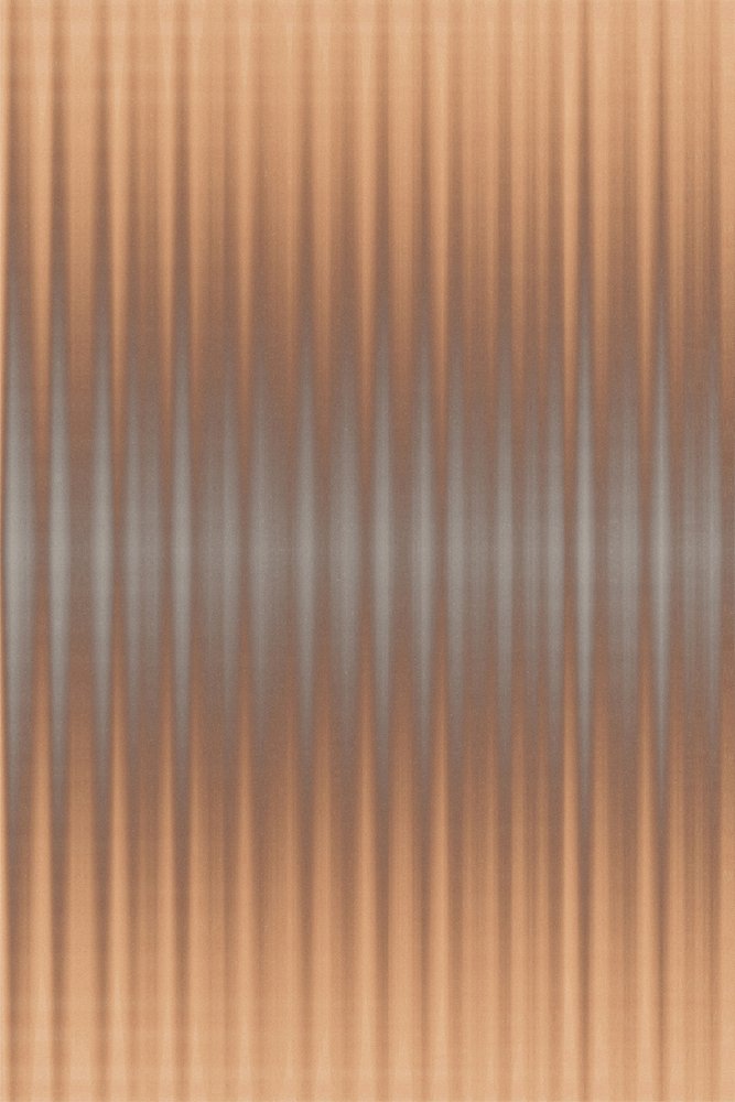 Kovový vertikální rytmus od Alma