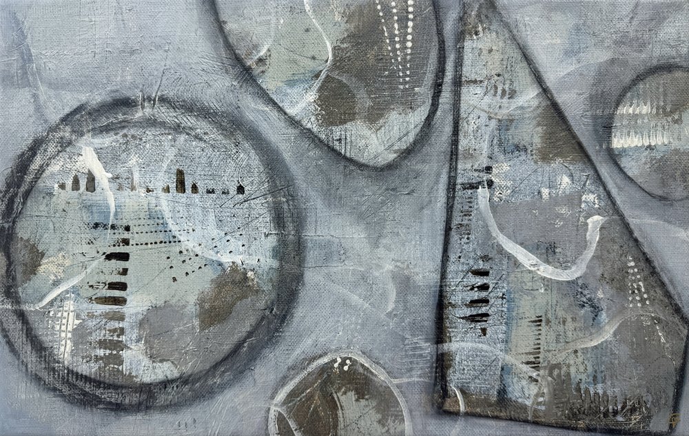 Šedé tvary s texturou od Carolina Gårdheim