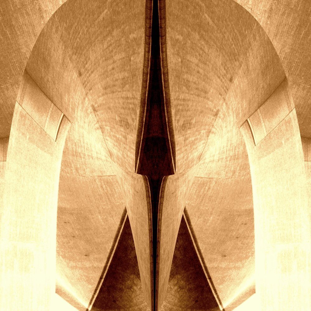 Sepia – architektonická symetrie od Christina Sillen