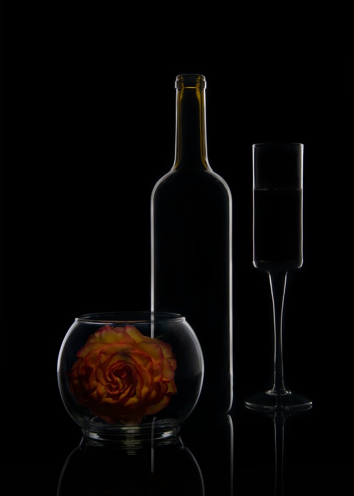 Elegantní víno a růže od Ming Chen