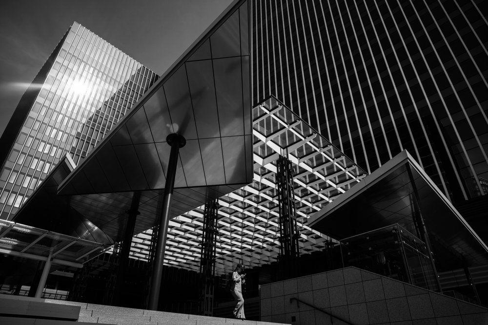 Městská skleněná architektura od Satoshi Hata