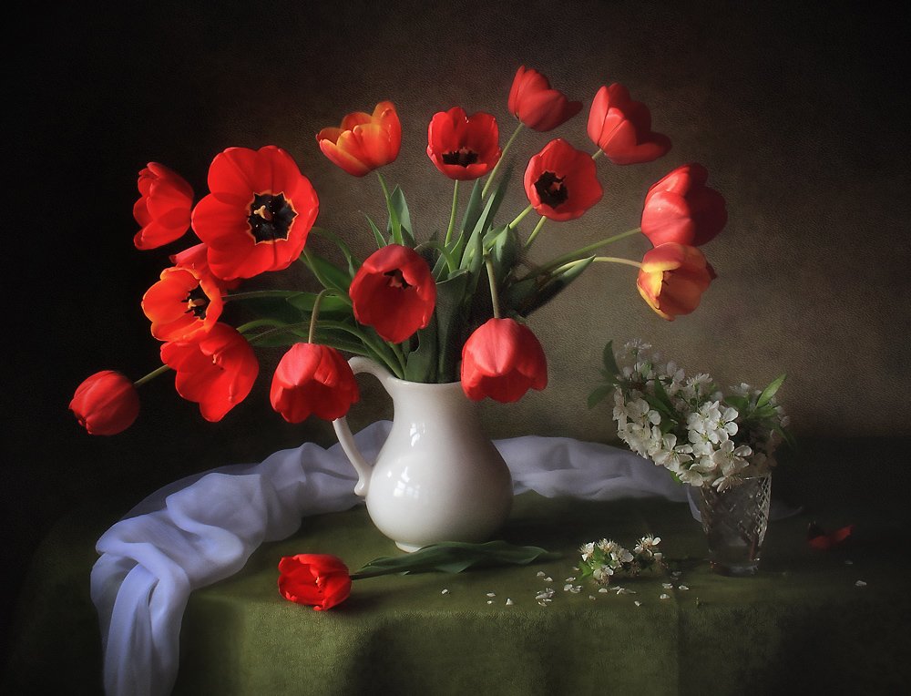 Zářivě červené tulipány od Tatyana Skorokhod