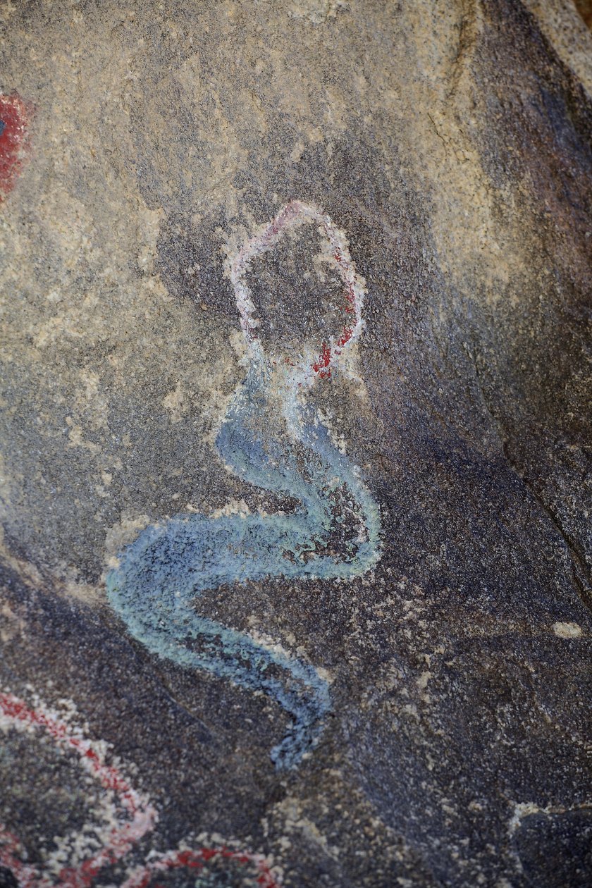 Indiánské petroglyfy Severní Ameriky. Malba přidána v 50. letech pro natáčení westernu. Národní park Joshua Tree, Kalifornie, USA. Kultura severoamerických indiánů od Unknown