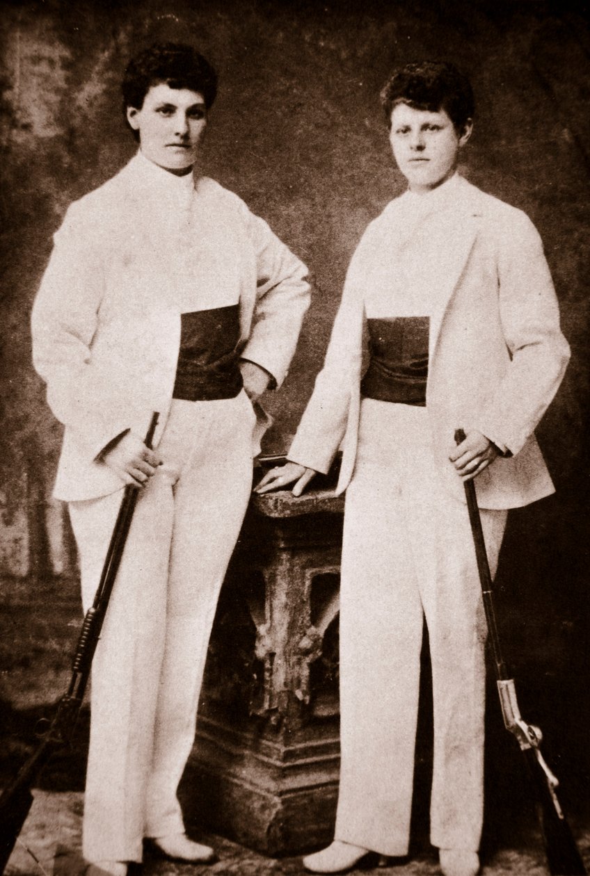 Annie Oakleyová a její sestra od American Photographer