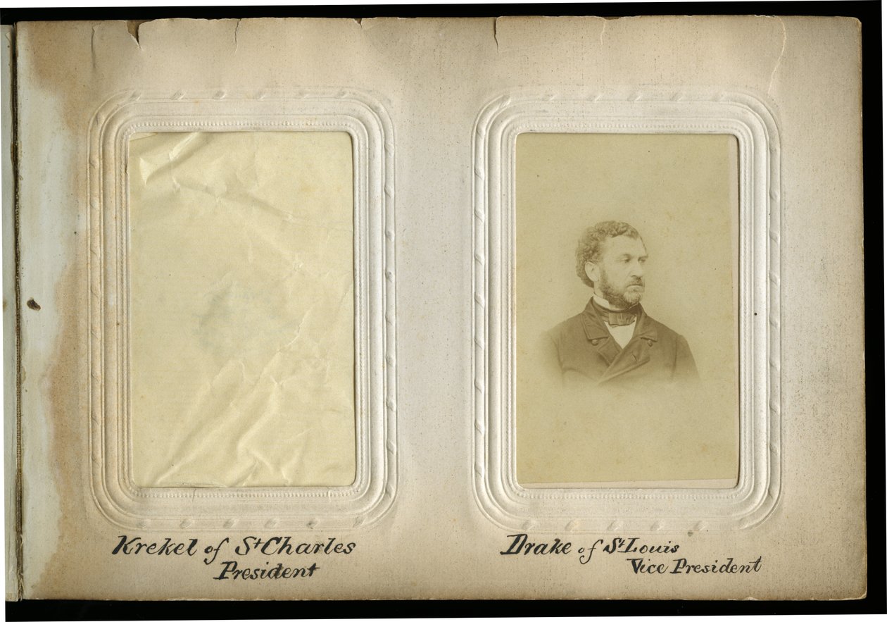 Missouri ústavní shromáždění z roku 1865 stránka alba s Charlesem D. Drakeem od Unknown
