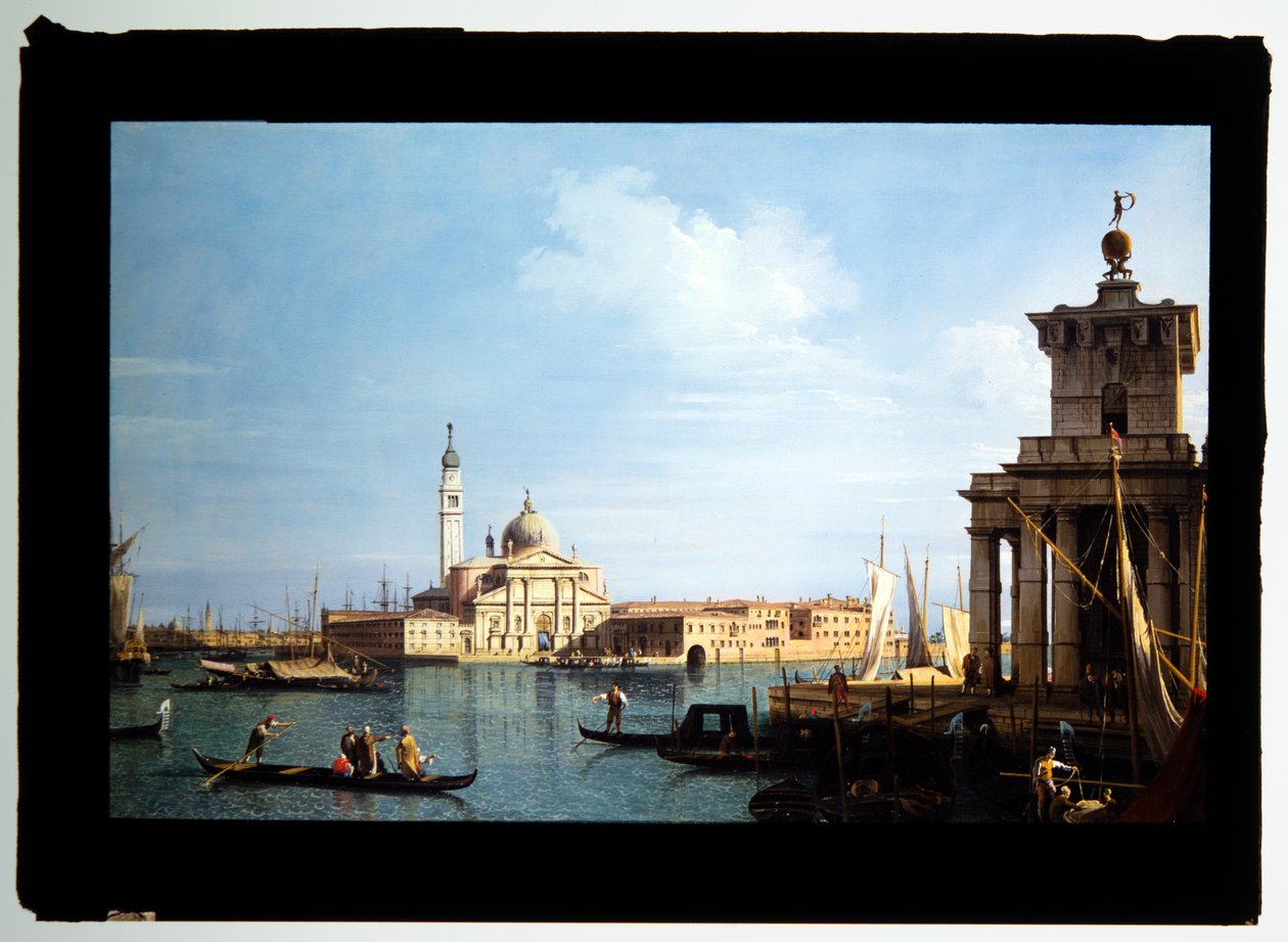 Ostrov San Giorgio Maggiore v Benátkách s Punta della Dogana a mnoha plavidly (olej na plátně) od (1697 1768) Canaletto