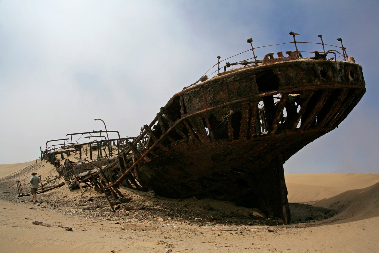 Vrak lodi Eduard Boleyn v poušti Namib od Unknown