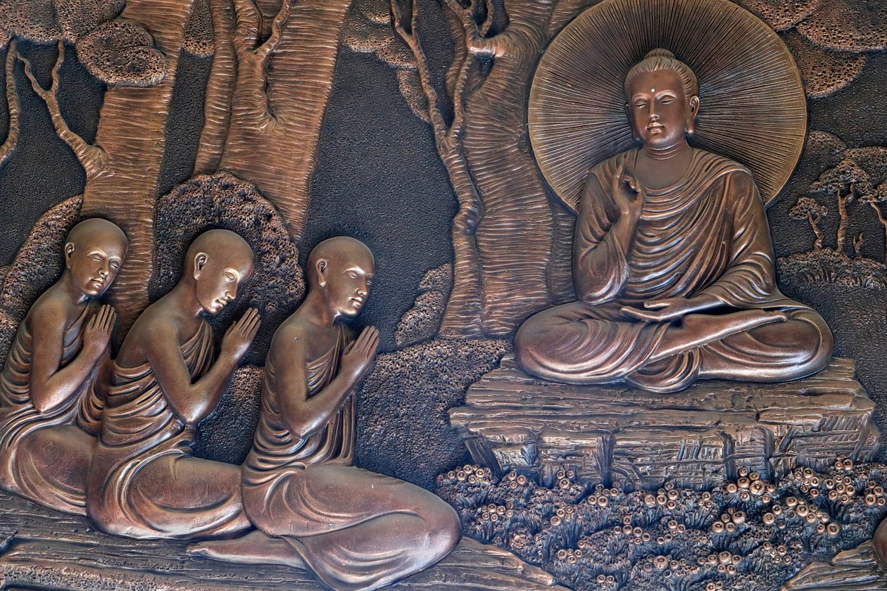 Linh Phong buddhistický chrám, Život Buddhy, Po svém osvícení přednesl Buddha Šákjamuni své první kázání, Dalat, Vietnam od Unknown