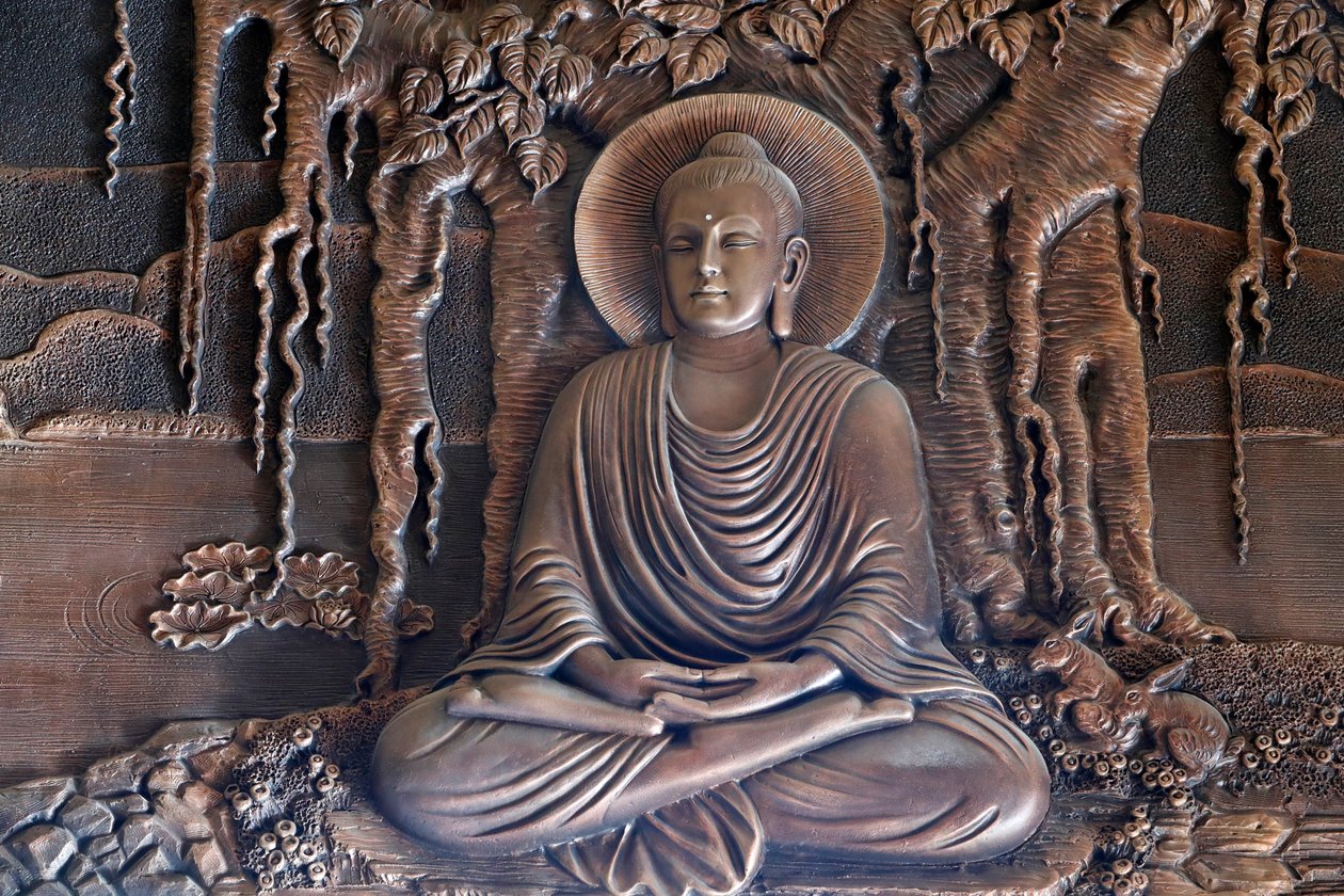 Buddhistický chrám Linh Phong, Buddha Šákjamuni sedící v meditační pozici pod stromem Bodhi, Dalat, Vietnam od Unknown