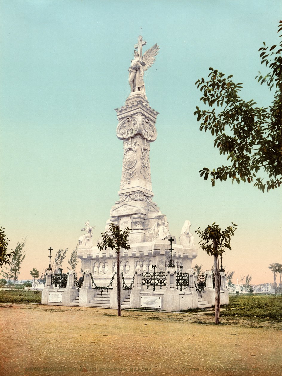 Monumento a los Bomberos, Cementerio de Colon, Habana, 1900 od Unknown
