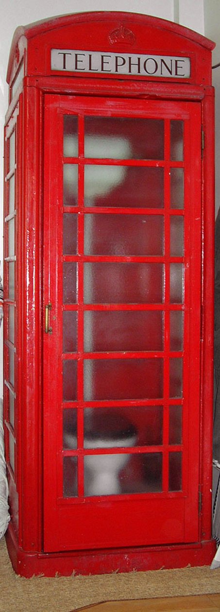 WC v telefonní budce od Unknown