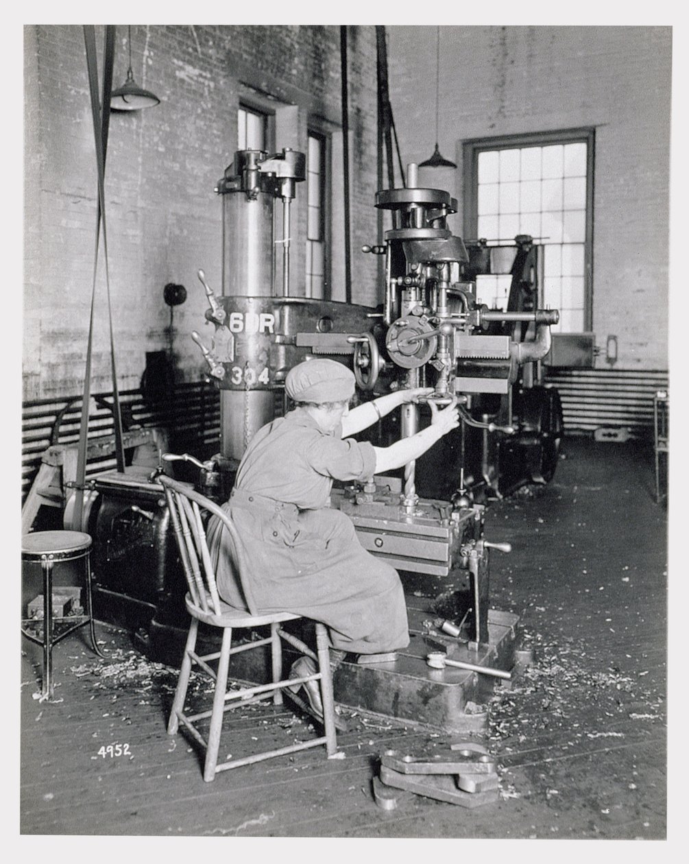 Dělnice v továrně během první světové války, kolem roku 1917 od American Photographer