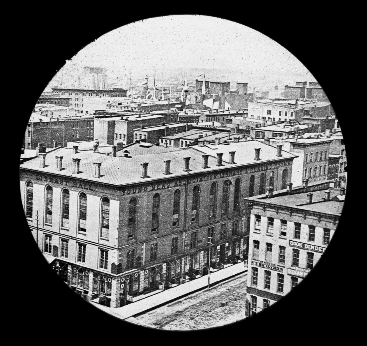 Severozápadní pohled ze soudní budovy před požárem v Chicagu v roce 1871 od American Photographer