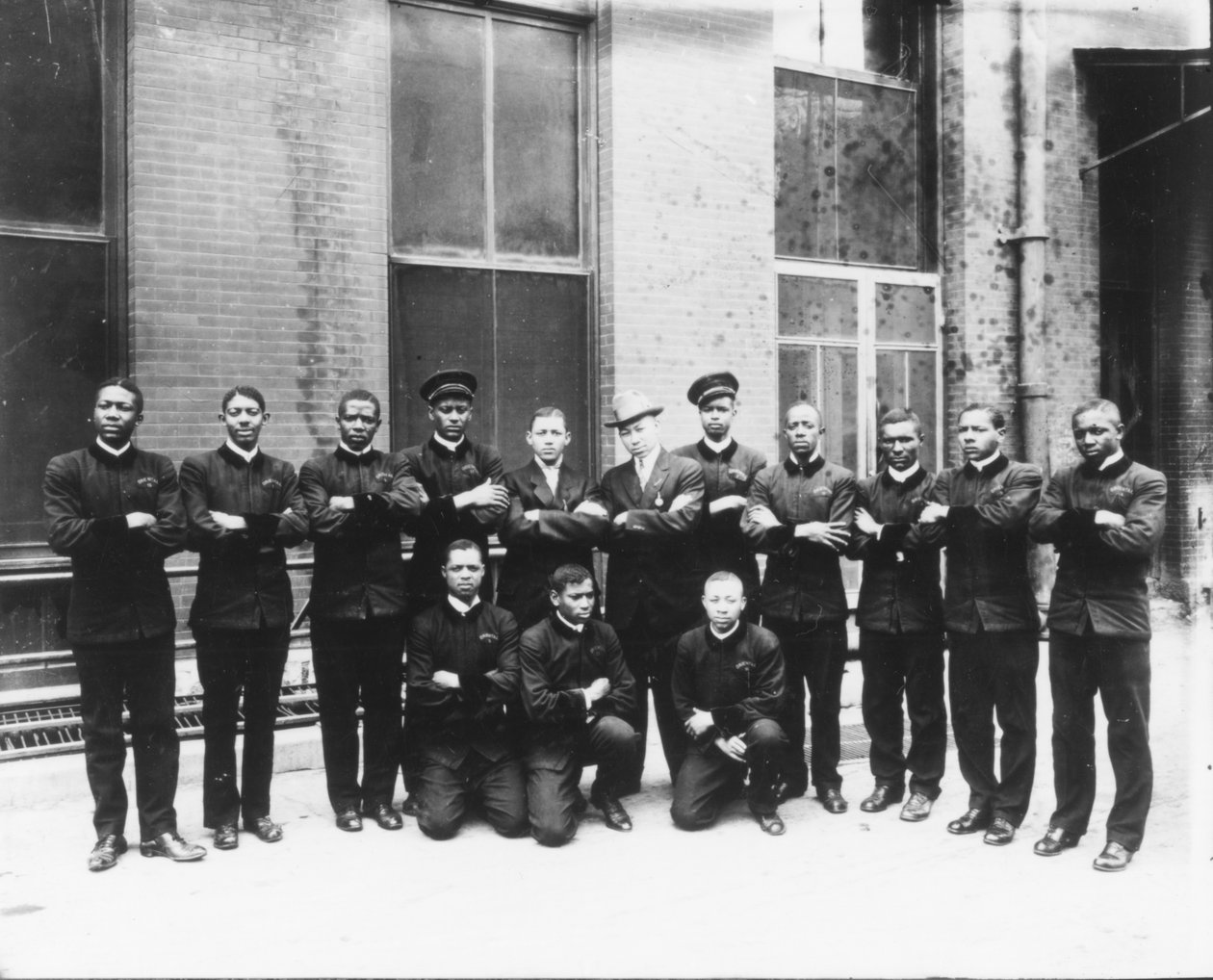 Zaměstnanci hotelu Oriental, Dallas kolem roku 1912 od American Photographer