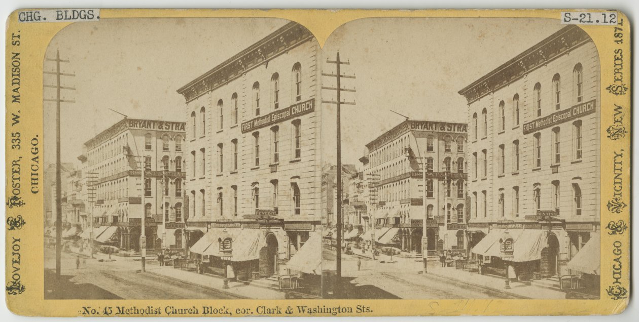 Stereograf pohledu na blok metodistické církve na rohu ulic Clark a Washington Street, Chicago, 1871 (černobílá fotografie na držáku karty) od American Photographer