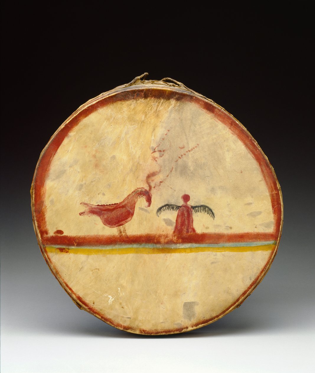 Buben, kultura Chippewa, cca 1840 (dřevo, jelení kůže a pigment) od American School