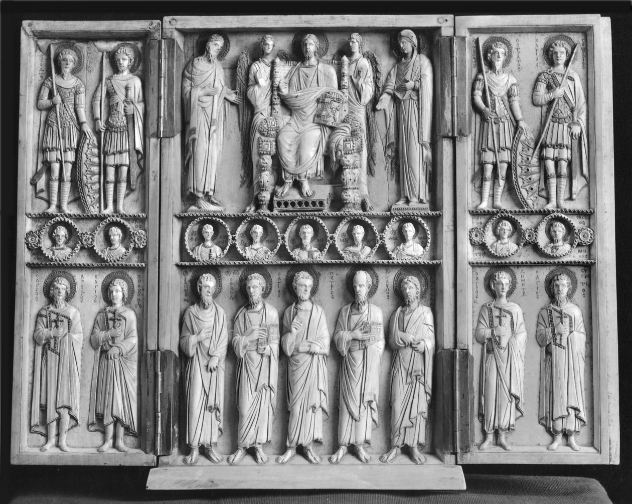 Triptych zobrazující Krista na trůnu s Pannou Marií, sv. Jana Křtitele a další světce (viz 213281) od Byzantine
