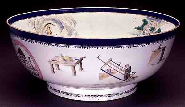 Famille Rose Export Masonic Bowl, období Qianlong, 1736-95 (porcelán) (viz také 133044 & 133045) od Chinese School