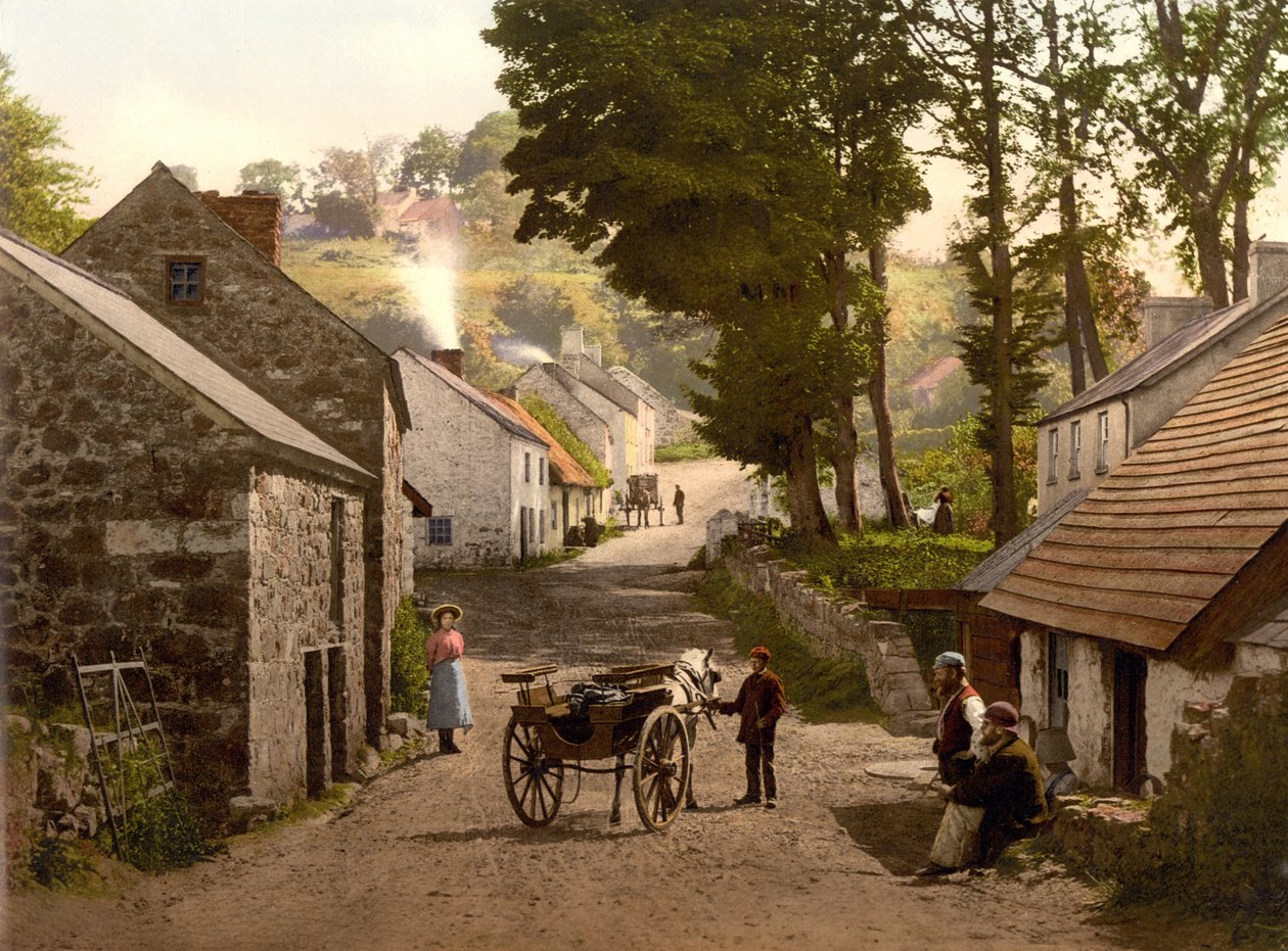 Glenoe Village, County Antrim, hospoda. c.1890 - 1900 (chromolitograf) od English Photographer