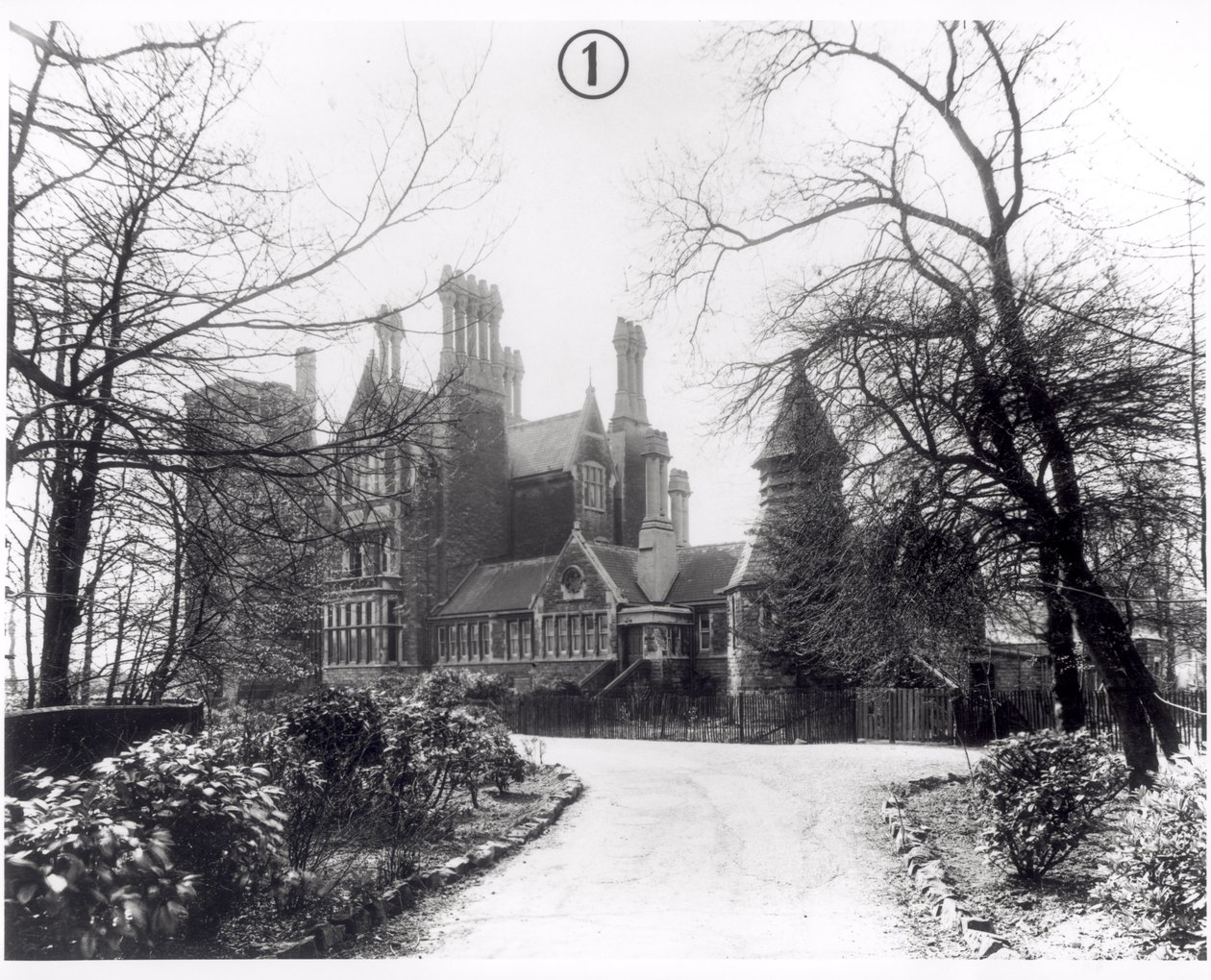 Meanwood Towers, postavený v roce 1867, 1950 od English Photographer