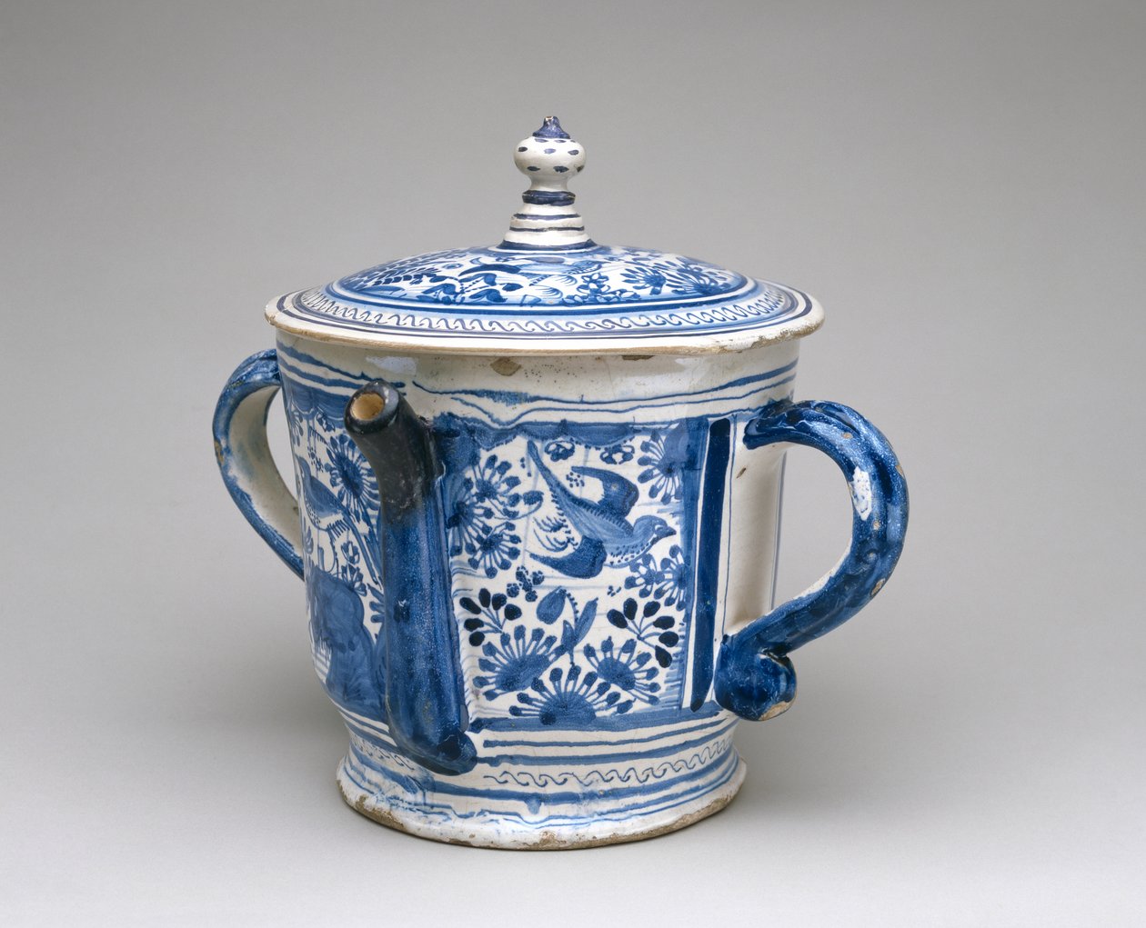 Posset Pot and Cover, c.1632 (cínem glazovaná kamenina) od English School
