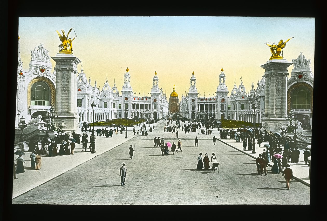 Pařížská expozice: Pont Alexandre III, 1900 (sklíčko s lucernou) od French Photographer