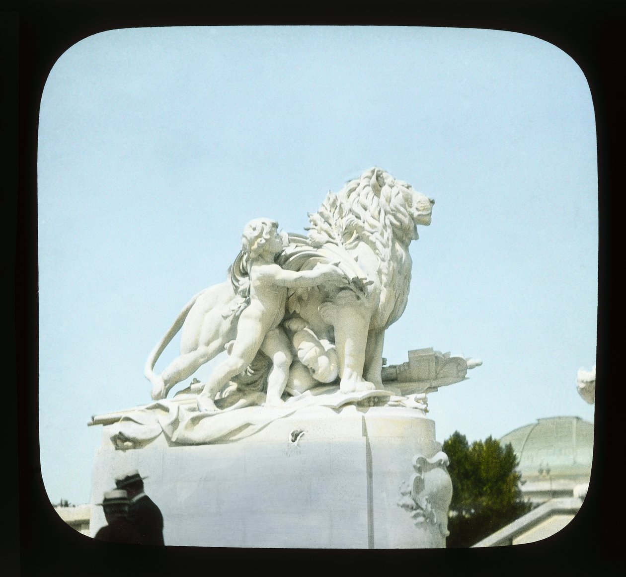 Pařížská expozice: Pont Alexandre III, 1900 (sklíčko s lucernou) od French Photographer