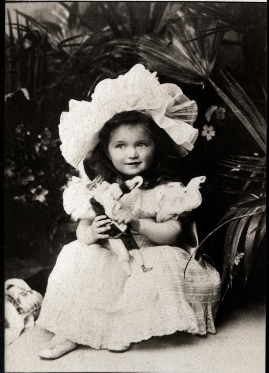 Portrét velkovévodkyně Olgy Nikolaevny Romanové z Ruska (1897-1918). od French Photographer