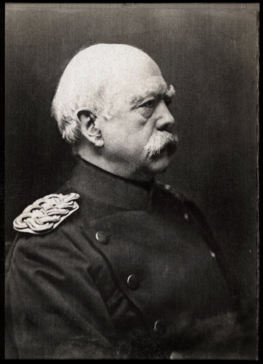 Portrét Otto von Bismarcka (1815-1898), německého pruského státníka. od French Photographer