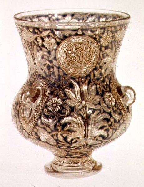 Závěsná lampa se zlaceným a smaltovaným dekorem v islámském stylu od Josepha Brocarda, 1878 (sklo) od French School