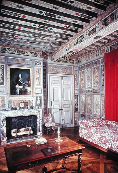 Interiér ložnice malovaný pažemi rodiny Viole, 1633 od French School