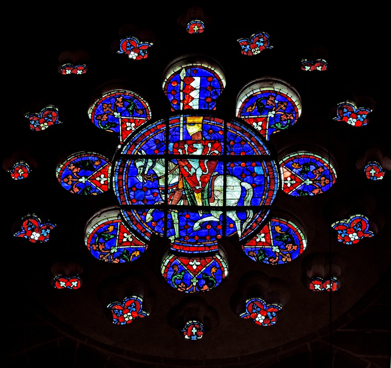 Růžové okno zobrazující Simon de Montfort, katedrála v Chartres od French School