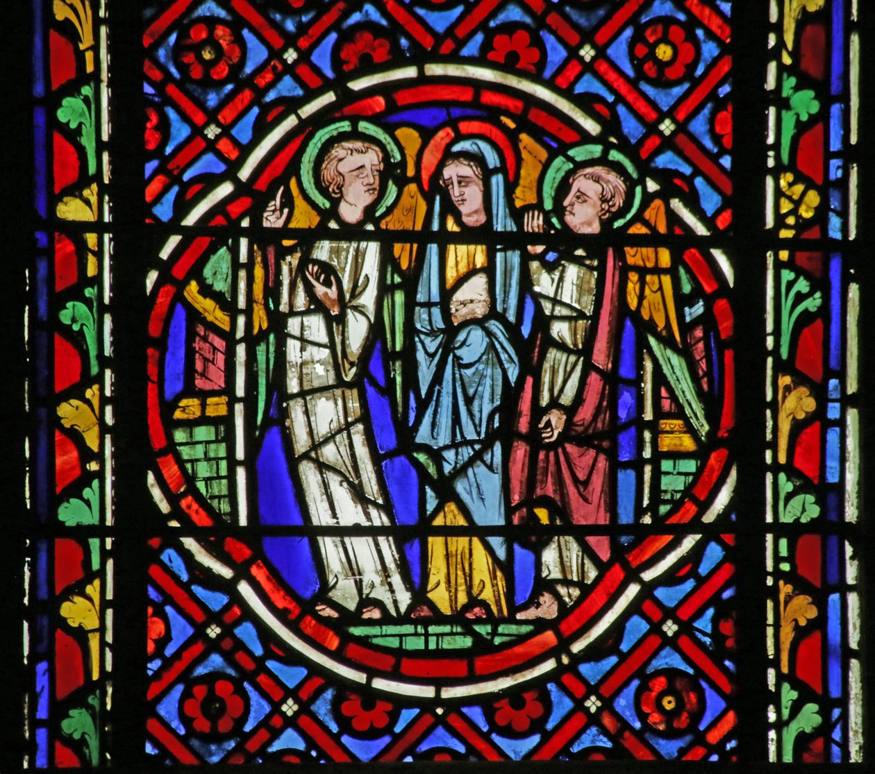 Okno zobrazující scénu ze života svatého Bonneta: Panna říká doprovázejícím andělům, že si přeje slyšet mši slouženou v kostele Saint Bonnets od French School