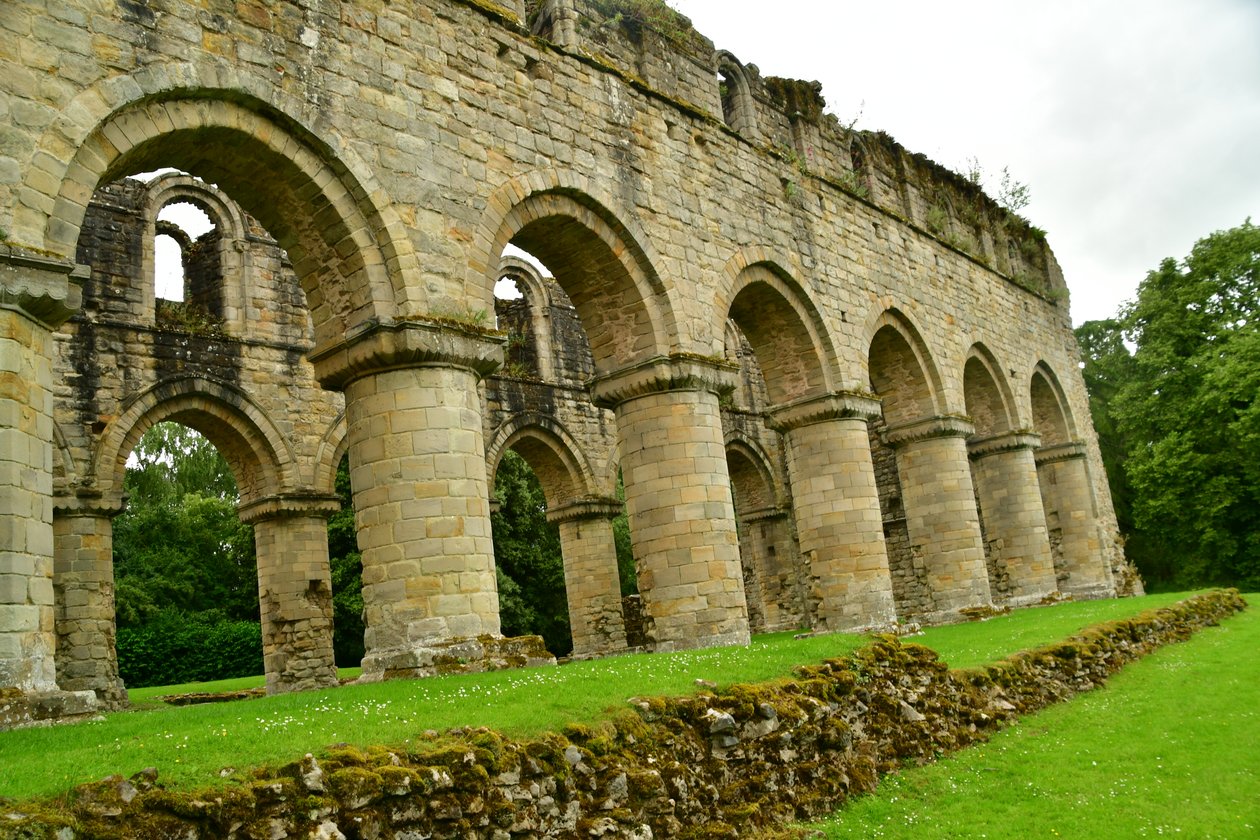 Opatství Buildwas, středověký cisterciácký klášter v anglickém hrabství Shropshire. od Albert Mansour