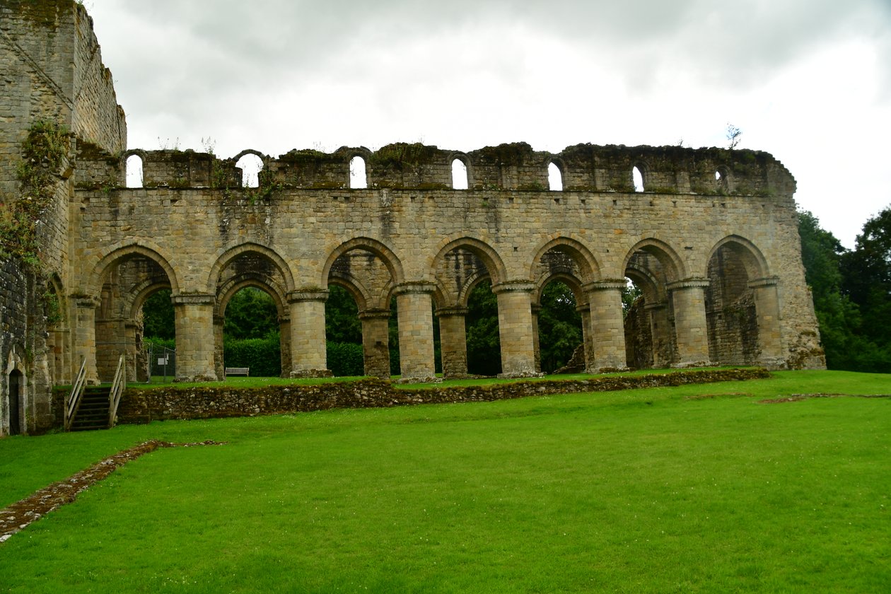 Opatství Buildwas, středověký cisterciácký klášter v anglickém hrabství Shropshire. od Albert Mansour