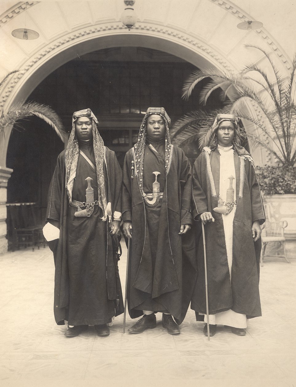 Služebníci šerifa Abdullaha, Jeruzalém, 1921 od A. Reid