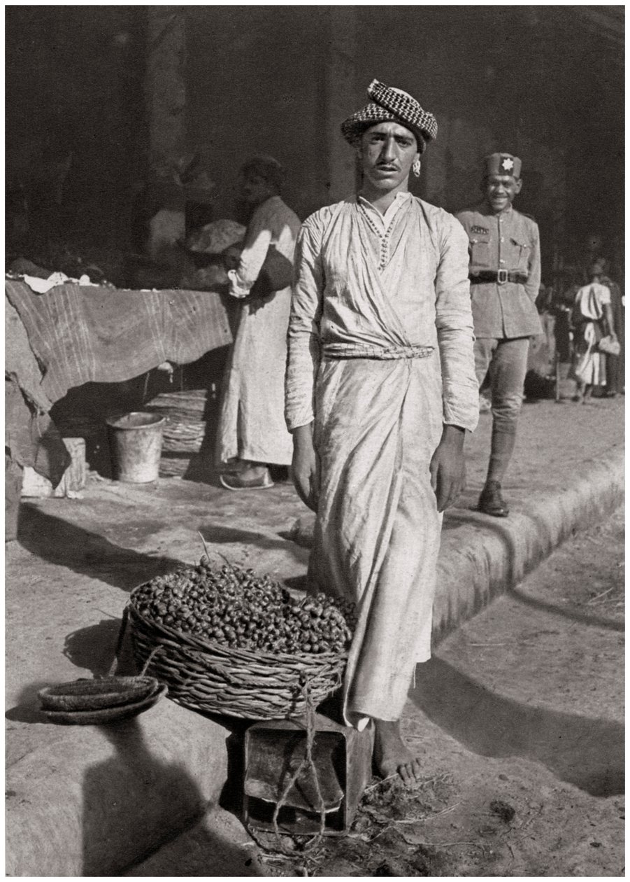 Malý obchod, který přináší malý zisk, Irák, 1925. od A. Kerim