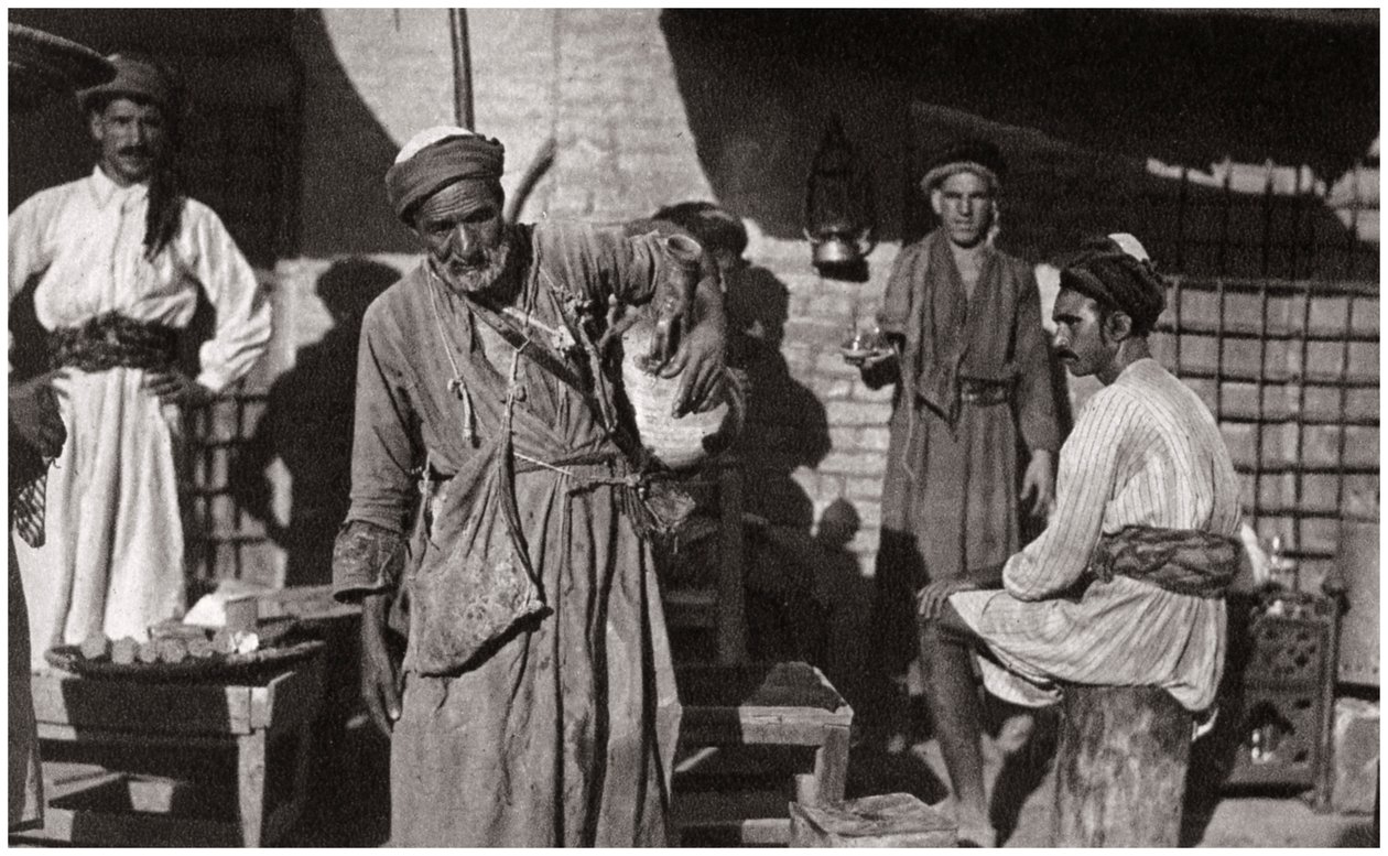 Bezplatná distribuce studené pitné vody, Irák, 1925 od A. Kerim