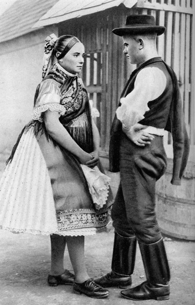 Mladý slovenský pár, Maďarsko, 1926. od A. W. Cutler
