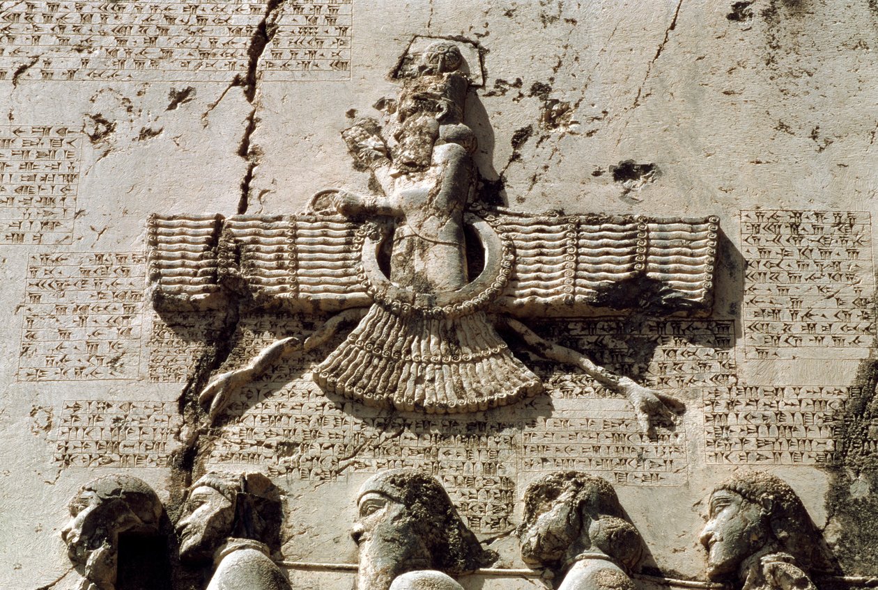 Farr (bohem dané štěstí), detail z Dariova pomníku, 521-19 př.nl od Achaemenid