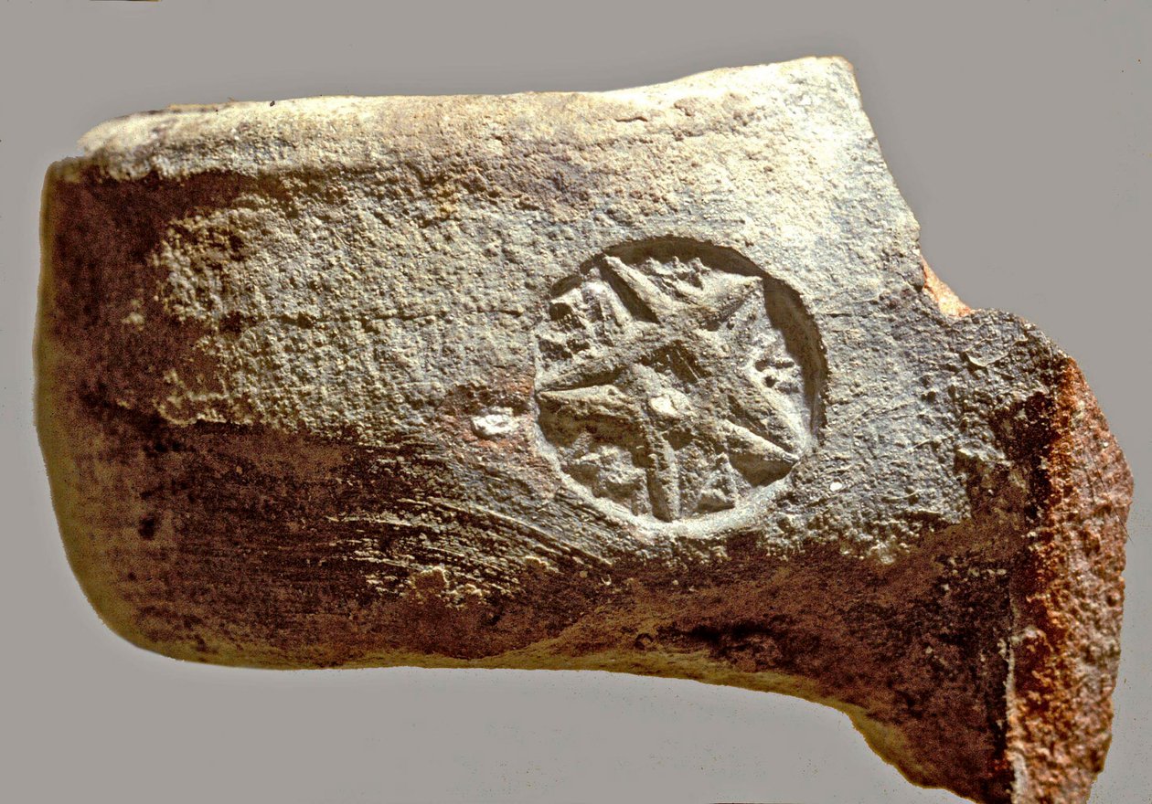 Rukojeť sklenice s nápisem ve staré hebrejštině s nápisem Yerslm (hlína) od Achaemenid