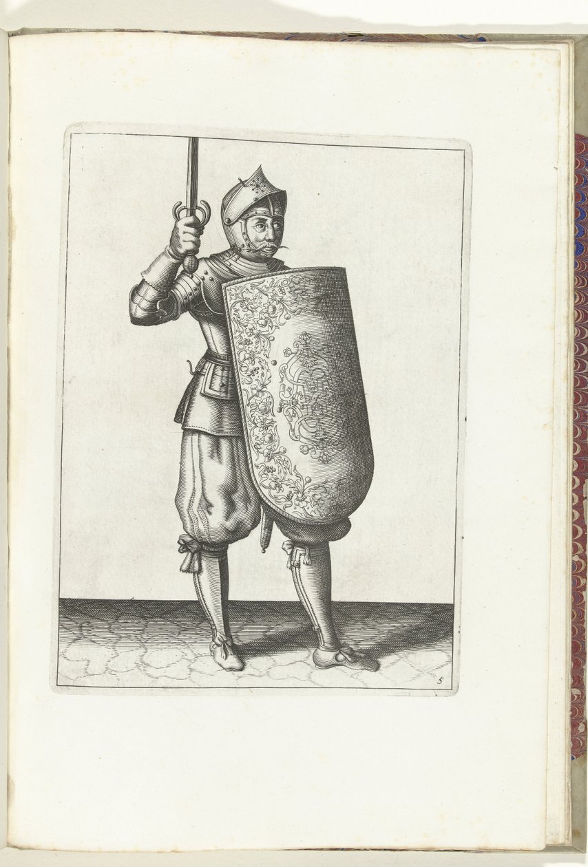 Cvičení s terčem a rapírem: voják drží natažený rapír nejvýše nad obličej (č. 5), 1618 Nassausche Wapen-Handelinge, van Schilt, Spies, Rappier a Targe: beyde figuerlick vyobrazeny a zarámované podle nového řádu [of] od Adam van Breen