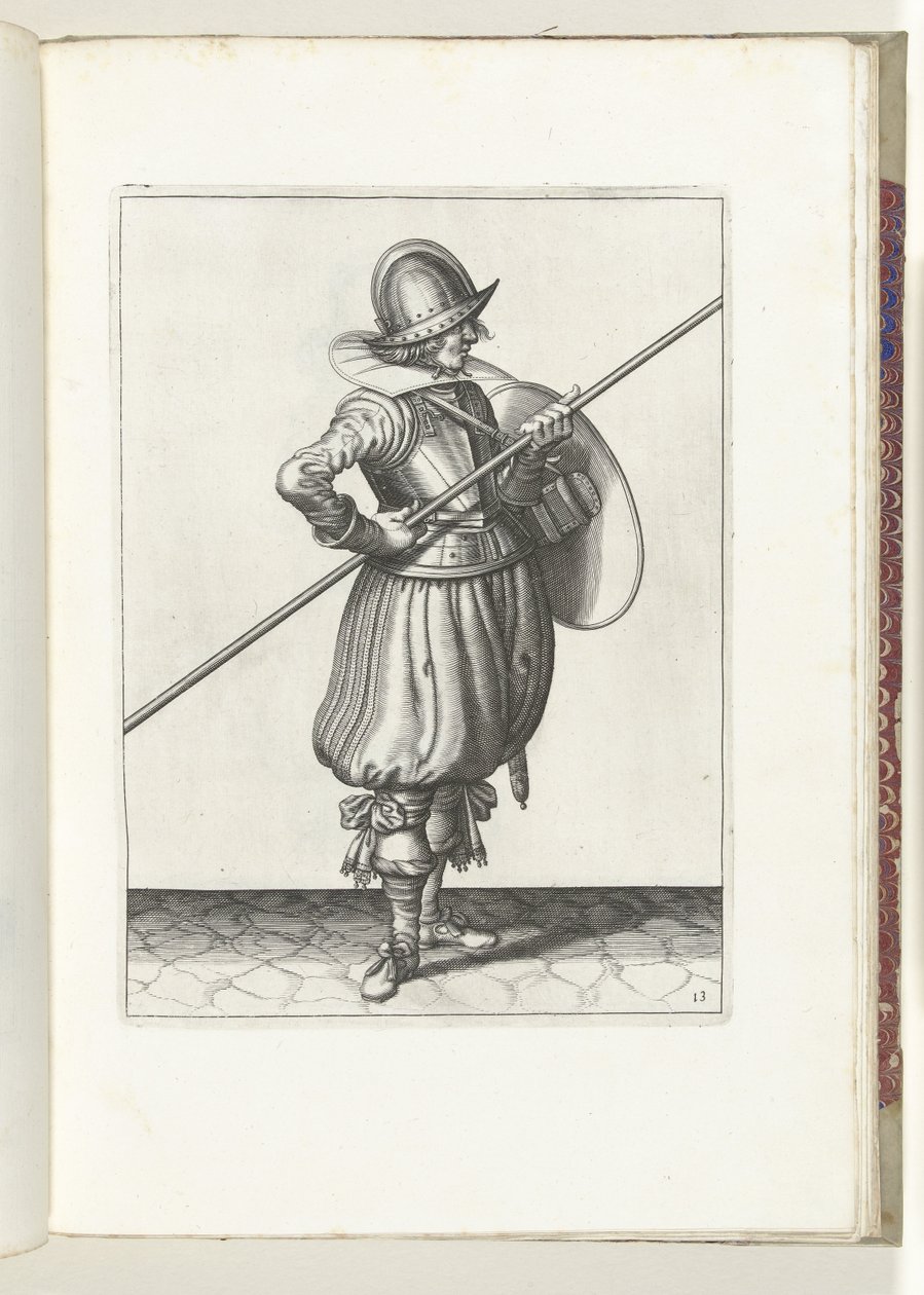 Cvičení štítu a hrotu: Voják přemístí hrot dvakrát do pozice tažení, první pohyb (č. 13), 1618 Nassausche Wapen-Handelinge, van Schilt, Spies, Rappier a Targe: zobrazeno beyde figuerlick, zarámováno po novém od Adam van Breen