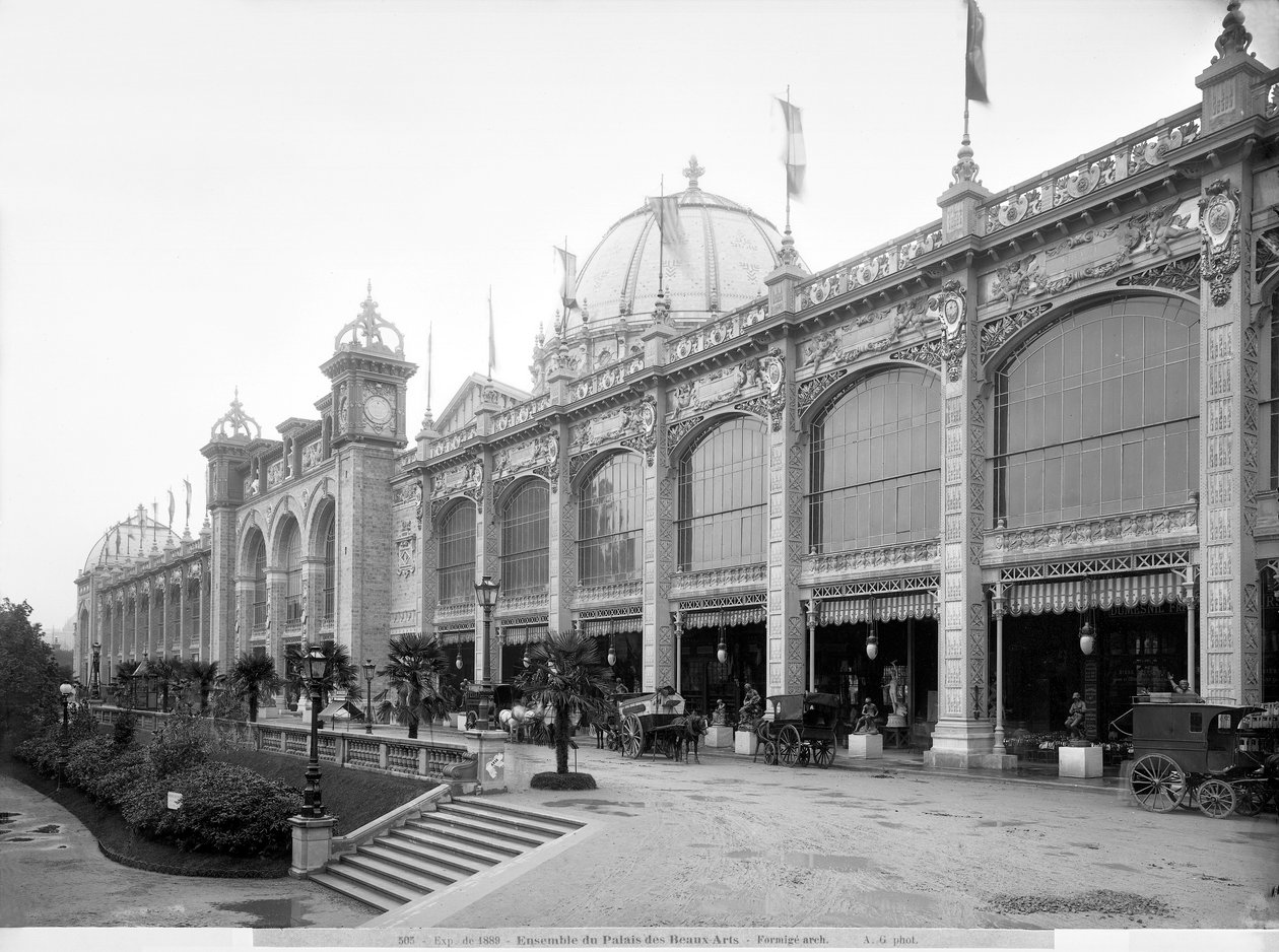 Pohled na Palais des Beaux-arts, Všeobecná výstava, Paříž, 1889 od Adolphe Giraudon