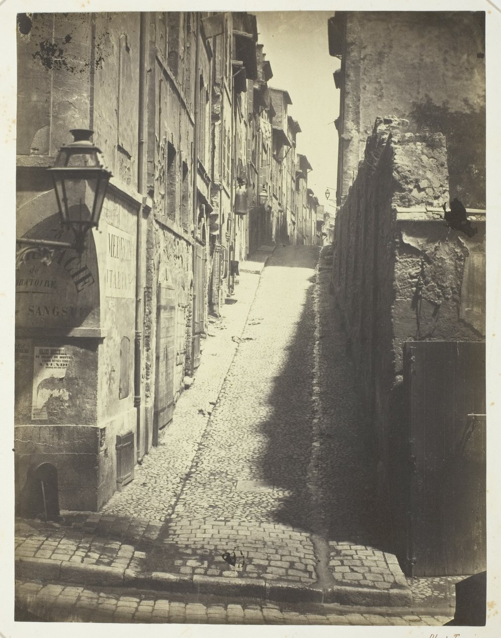 Rue des Grands Carmes, pohled z ulice Ste. Marthe od Adolphe Terris