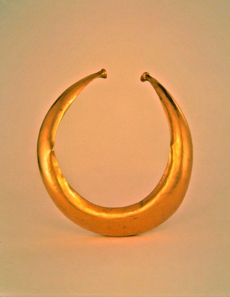 Collar, Mooghaun North, County Clare, pozdní doba bronzová, 800-700 př.nl (zlato) od Age Bronze